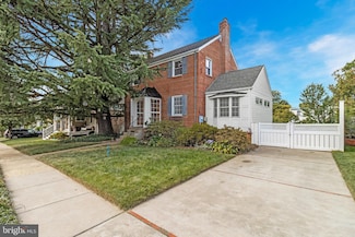 5701 18th Rd N, Arlington, VA 22205