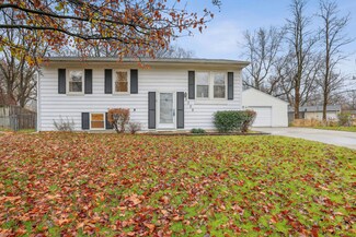 2709 Willowpark Dr, Champaign, IL 61821