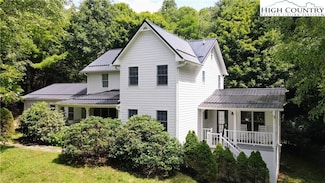 1349 Oliver Hill Rd, Banner Elk, NC 28604