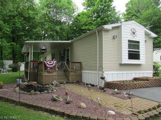 6890 Pymatuning Lake Rd, Andover, OH 44003
