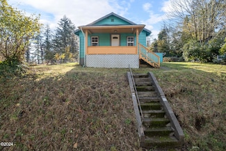 681 NE 8th Place, Toledo, OR 97391