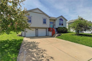 19 NE 113th St, Kansas City, MO 64155