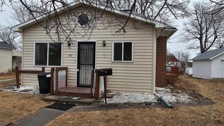 614 W 3rd St S, Newton, IA 50208