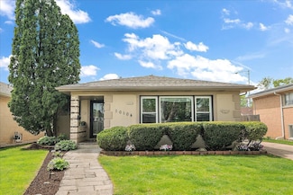 10104 Maple Ave, Oak Lawn, IL 60453