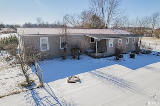 9252 County Road 300 N, van Buren, IN 46991