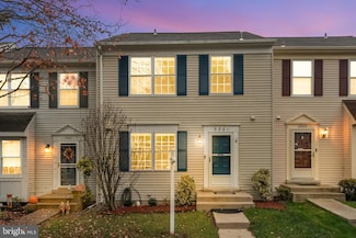 3321 Buckeye Ln, Fairfax, VA 22033