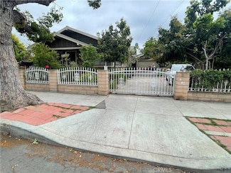 1230 E 8th St, Long Beach, CA 90813