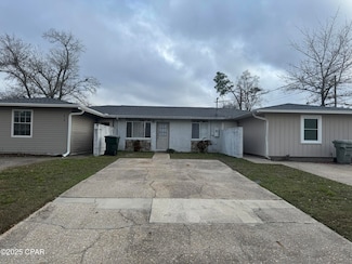 921 Bradford Cir, Lynn Haven, FL 32444