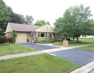 115 S Conrad St, Peotone, IL 60468