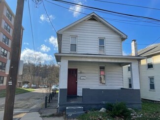 124 Railroad Ave, Apollo, PA 15613