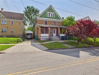 465 10th St, Niagara Falls, NY 14303