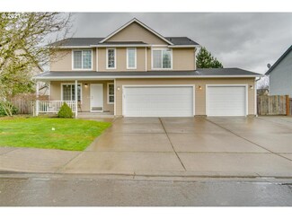 217 E 17th Place, La Center, WA 98629