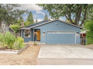 5513 NE Simpson St, Portland, OR 97218