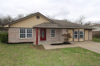 22 Natalie Ln, Kiefer, OK 74041