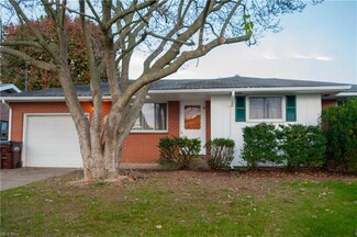 306 Stone Rd, Belpre, OH 45714