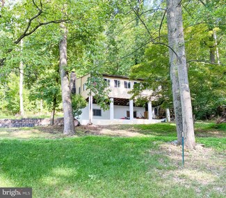 68 Audie Ln, Harpers Ferry, WV 25425