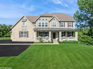 32 E Peter Ln, Hawthorn Woods, IL 60047