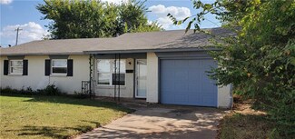 804 NW 23rd St, Moore, OK 73160