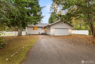 37099 Cypress Dr NE, Hansville, WA 98340