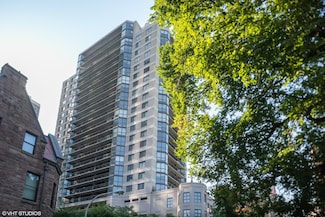 33 W Delaware Place Unit 13E, Chicago, IL 60610