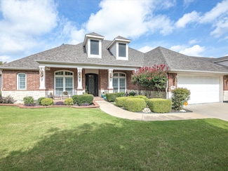 7904 Wister Dr, Fort Worth, TX 76123