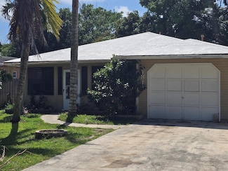 1811 Edgevale Rd, Fort Pierce, FL 34982