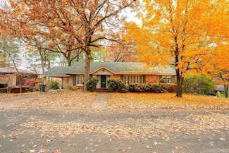 1408 Hillcrest Dr, Searcy, AR 72143