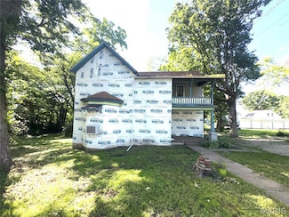 1112 Center St, Bismarck, MO 63624