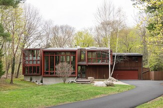 3 Barberry Rd, Lexington, MA 02421