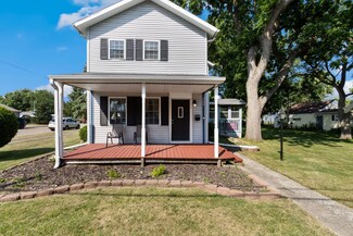 703 S Main St, Rochelle, IL 61068