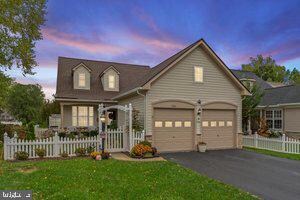9416 Primrose Ln, Manassas Park, VA 20111