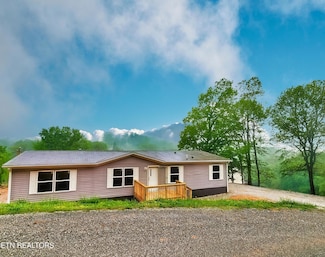 110 Cumberland Overlook Ln, Jacksboro, TN 37757