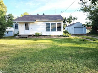 304 E Jackson St, Corydon, IA 50060
