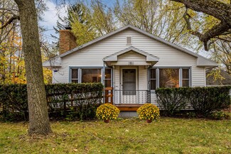 360 Western Ave, Benton Harbor, MI 49022