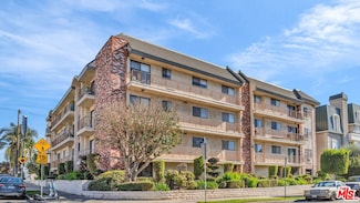 1800 Colby Ave Unit 204, Los Angeles, CA 90025