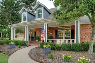 120 W Carruth Ln, Lewisville, TX 75077