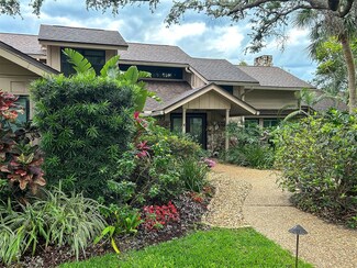 5122 Willow Leaf Dr, Sarasota, FL 34241