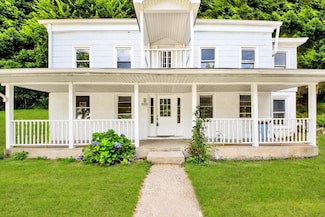 2023 Albany Post Rd, Croton On Hudson, NY 10520