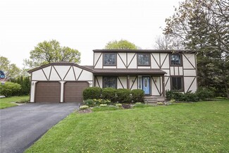 59 Tree Top Ln, West Henrietta, NY 14586