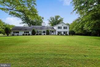 6405 Stallion Rd, Clifton, VA 20124