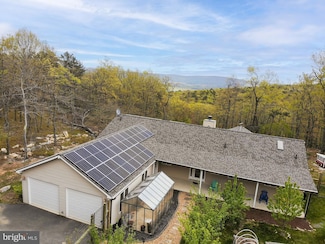 180 Breathless Way, Berkeley Springs, WV 25411