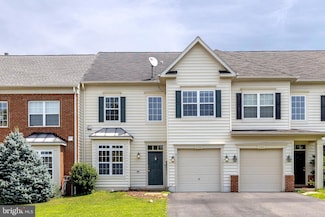 206 London Downs Cir, Stephens City, VA 22655