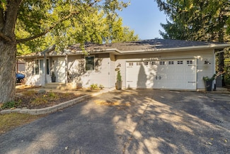 115 Lamplighter Loop SE, Poplar Grove, IL 61065