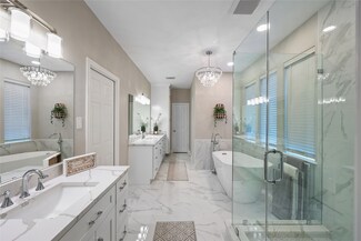 1515 Pecan Trace Ct, Sugar Land, TX 77479