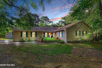 1913 Jimmys Rd, New Bern, NC 28560