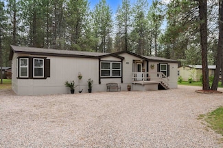 4085 Bluebird Dr, Loon Lake, WA 99148