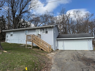 28 South St, Valparaiso, IN 46383