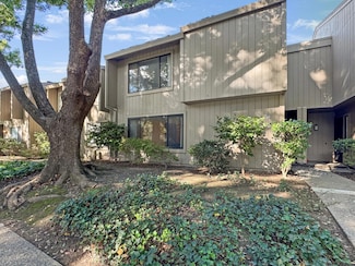 1061 Commons Dr, Sacramento, CA 95825