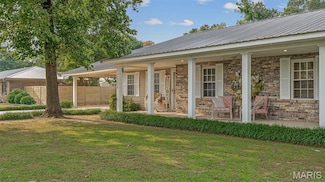 17504 Division St, Kennett, MO 63857