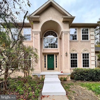 18 Nelson Dr, Medford, NJ 08055